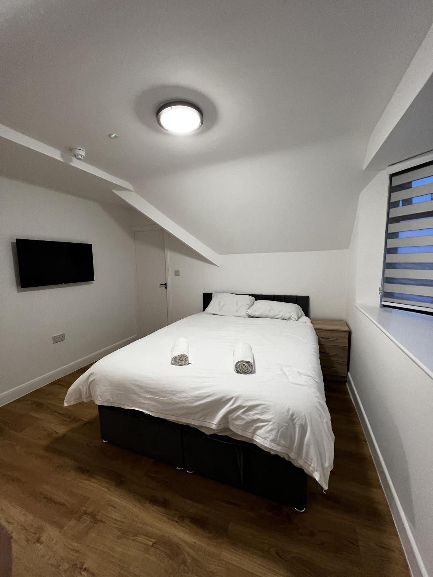 The Barrington Hotel New Barnet Buitenkant foto