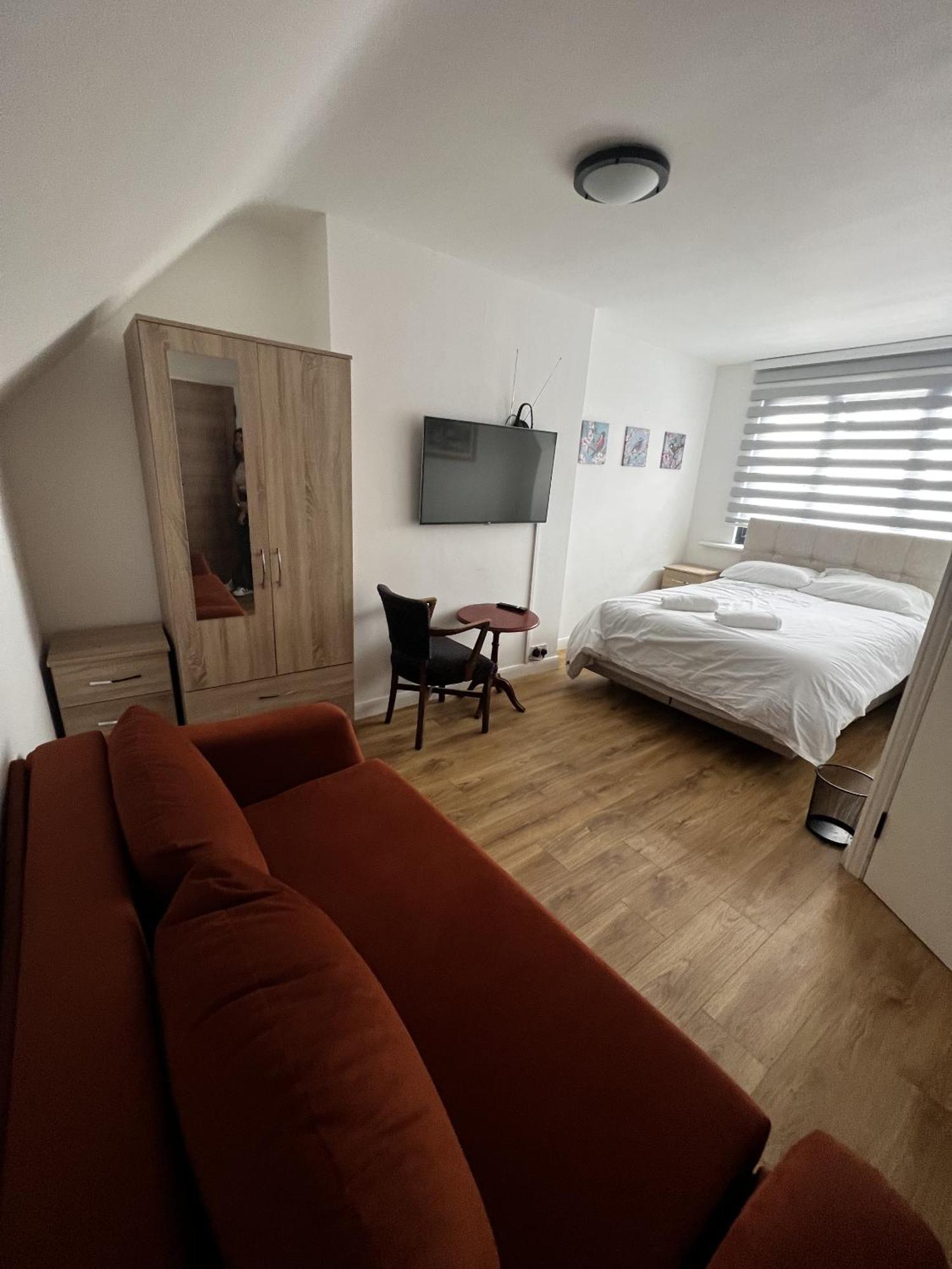 The Barrington Hotel New Barnet Buitenkant foto